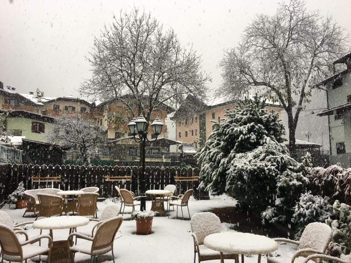 Albergo Garni Cavento Pinzolo Kültér fotó